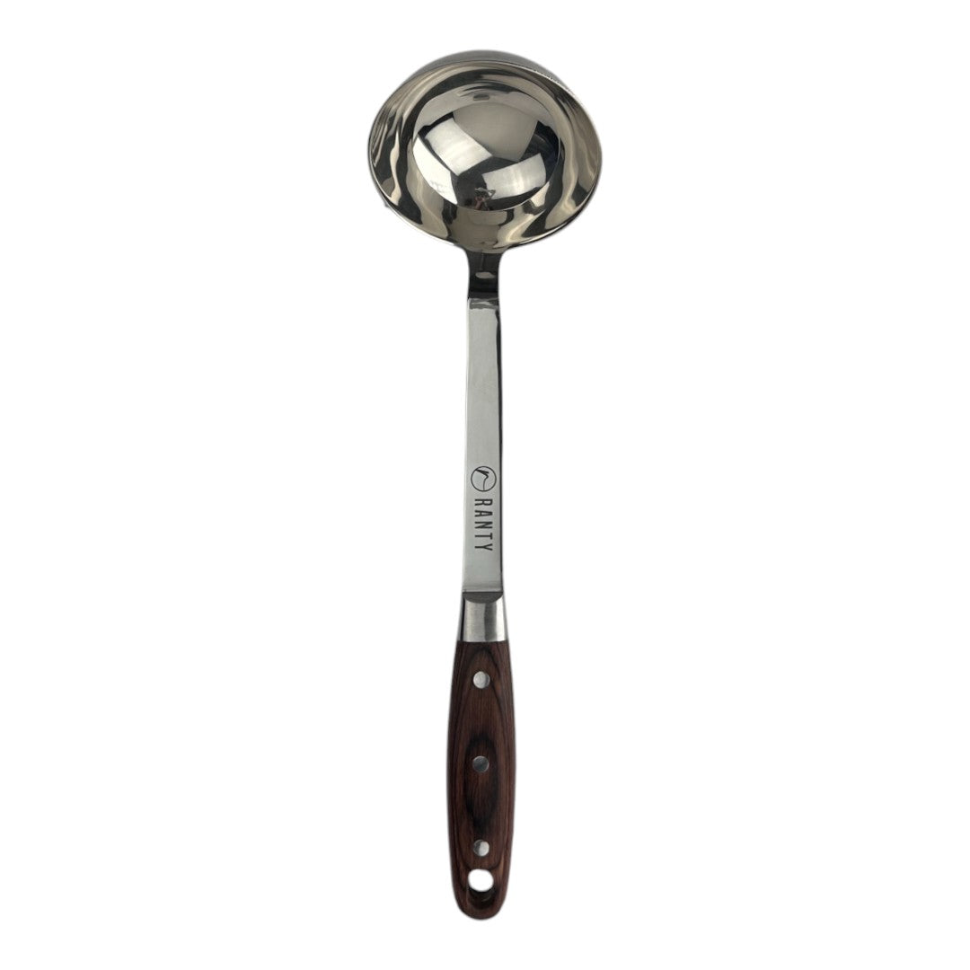 Cucharón sopero Ranty con mango de madera y acero inoxidable, diseño elegante y acabado brillante.
